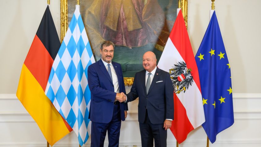 250710JOK116 Cropped_Sq